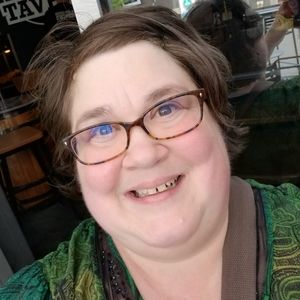 Meet your Posher, De Anna!